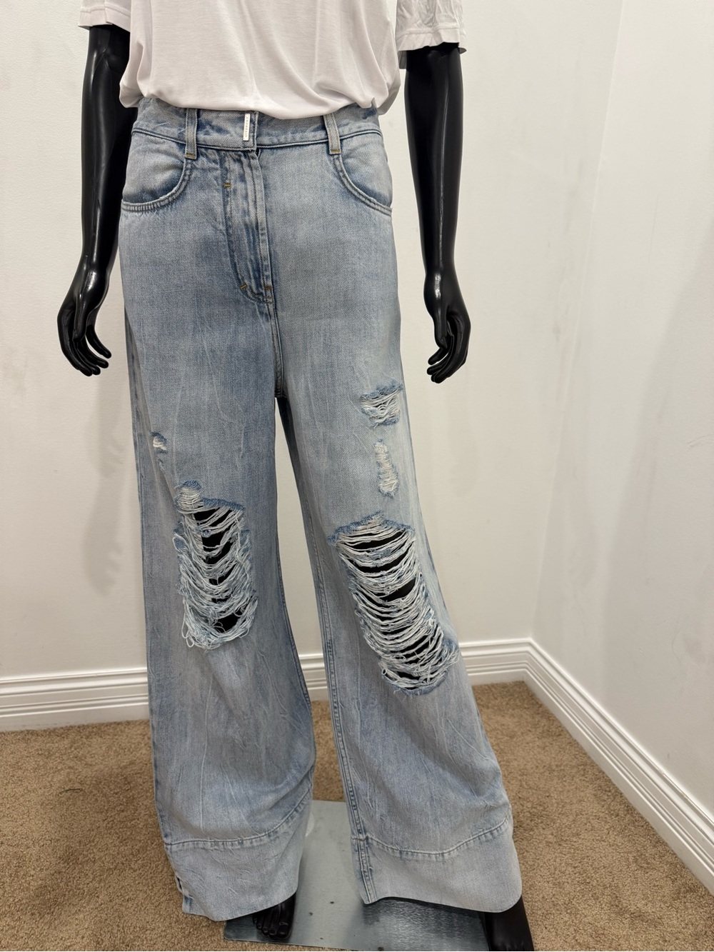 Givenchy Distressed Wide Leg Baggy Jeans Size 24 Fits S Never Worn NEW